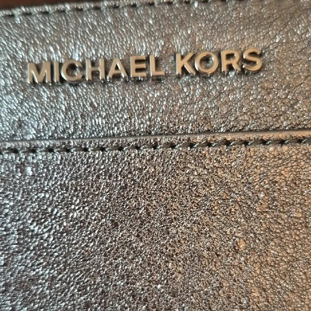Michael Kors Metallic Silver Zip Wallet